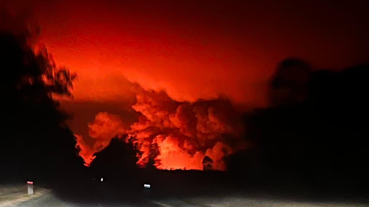 Queensland bushfires: firefighters brace for warmer days as fires proceed in Tara,