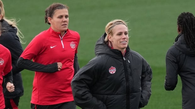 Sinclair, Schmidt look to profit from their closing camp, sport with Canada