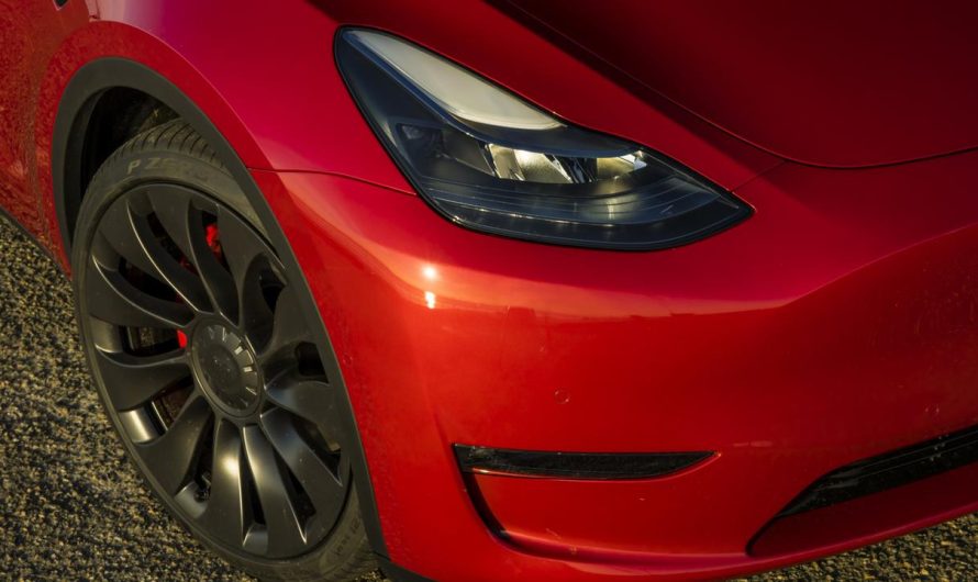 Tesla reduces driving ranges for Mannequin Y in US